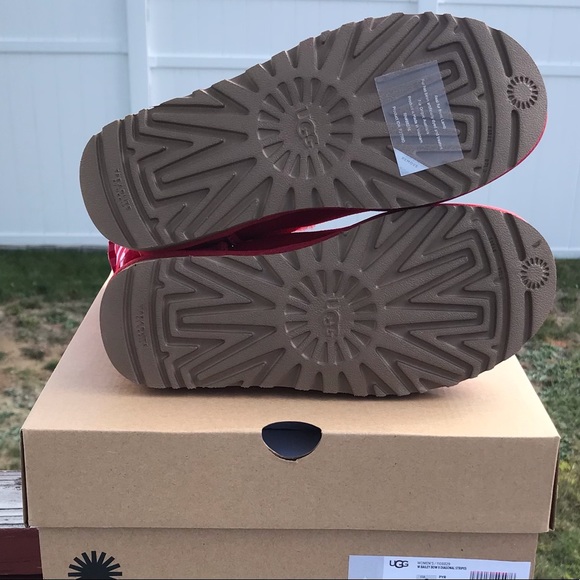 UGG Bailey Bow II Diagonal Stripes - Picture 4 of 6